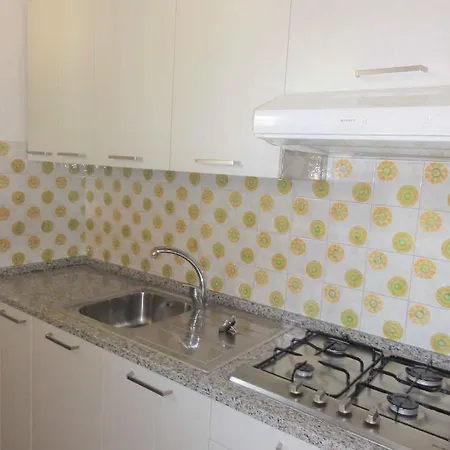 In 38405 Apartment *