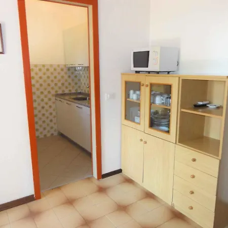 In 38405 Apartment